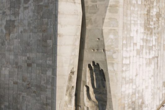 rudi-k – originally posted to en:Flickr as Maarjamäe War Memorial, CC BY-SA 2.0, https://commons.wikimedia.org/w/index.php?curid=8399750